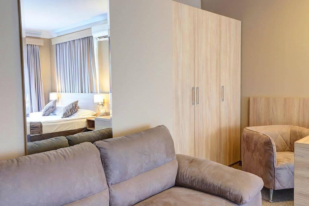 Romance Splendid And Spa Hotel Saints Constantine and Helena Bagian luar foto