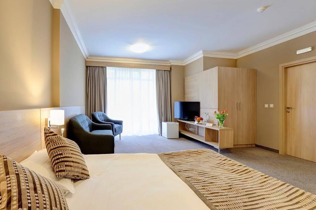 Romance Splendid And Spa Hotel Saints Constantine and Helena Bagian luar foto